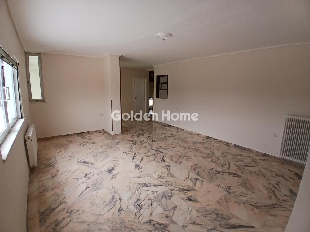 Apartment in Politeia, Nea Erithraia — Photo 2 of 21