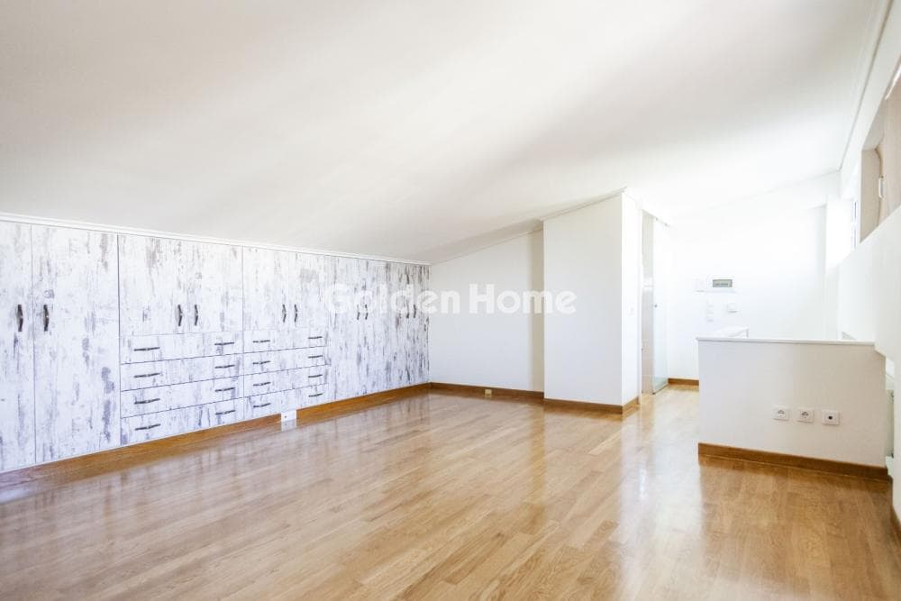 House in Κέντρο, Kalivia Thorikou — Photo 8 of 30