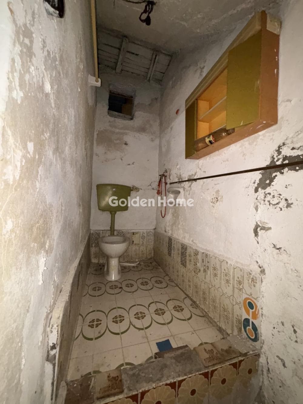 Apartment in Tourkovounia, Keratsini — Photo 9 of 33