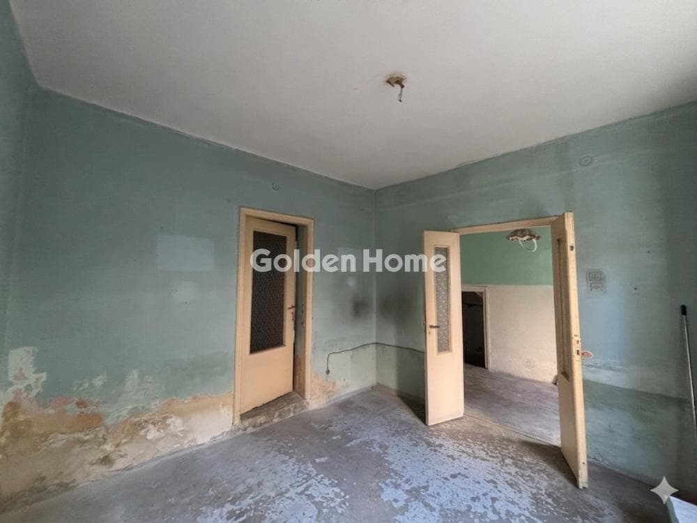 Apartment in Tourkovounia, Keratsini — Photo 3 of 33