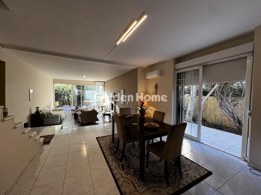 Apartment in Pigadakia, Vouliagmeni — Photo 19 of 36