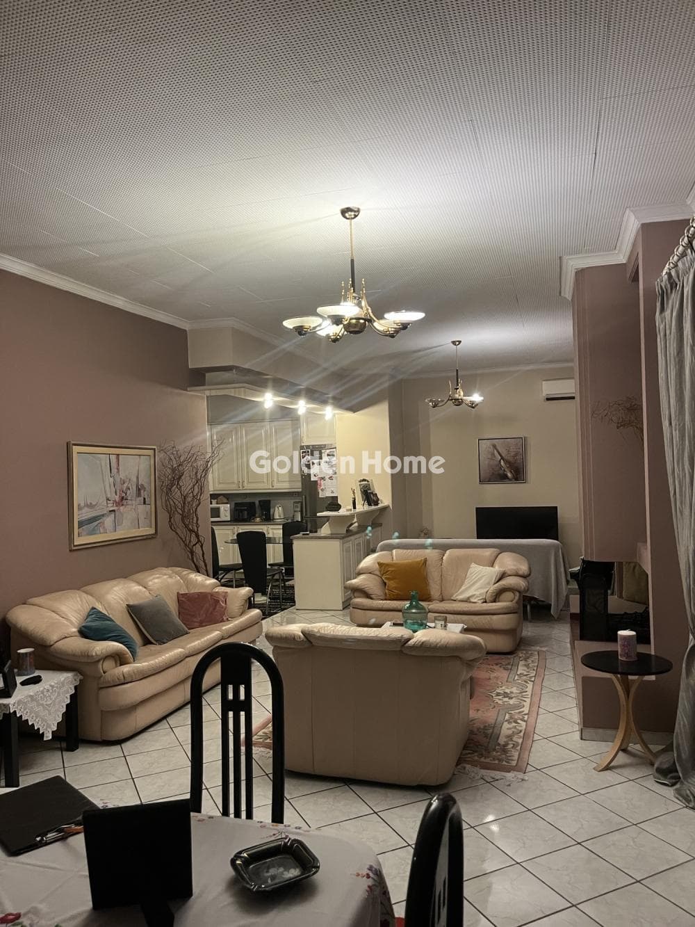 Apartment in Center, Neos Kosmos — Photo 1 of 11