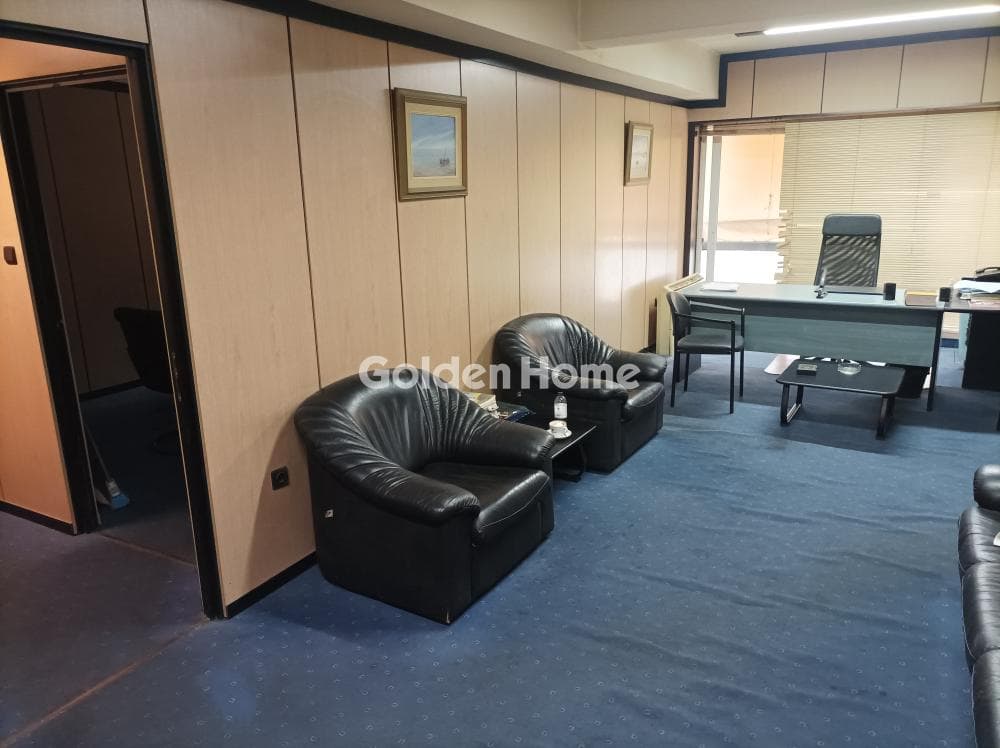 Office in Platia Koumoundourou, Kentro — Photo 3 of 10