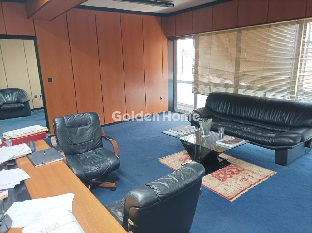 Office in Platia Koumoundourou, Kentro — Photo 8 of 10