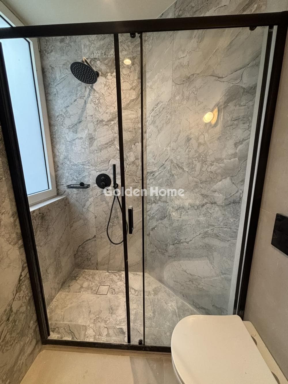 Apartment in Platia Kanigos, Exarchia - Neapoli — Photo 5 of 6