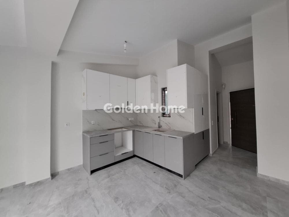 Apartment in Pyrosvestio, Patra — Photo 2 of 14