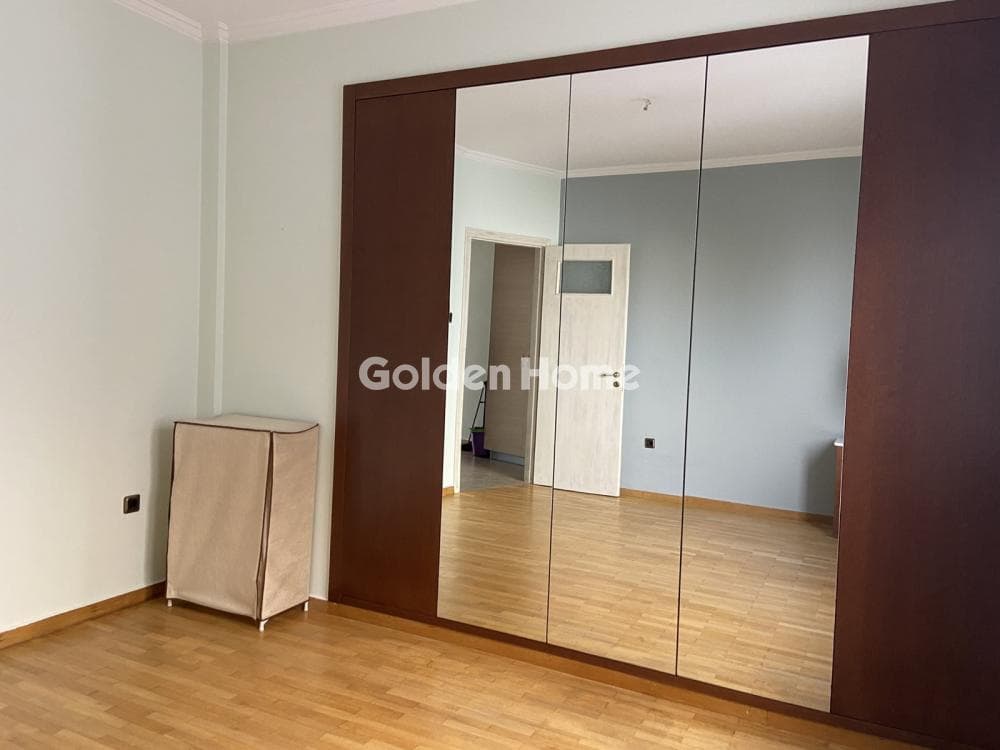 Apartment in Agia Paraskevi, Nea Smyrni — Photo 8 of 11