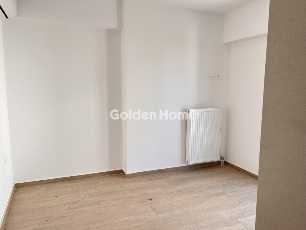 Apartment in Center, Neos Kosmos — Photo 10 of 17