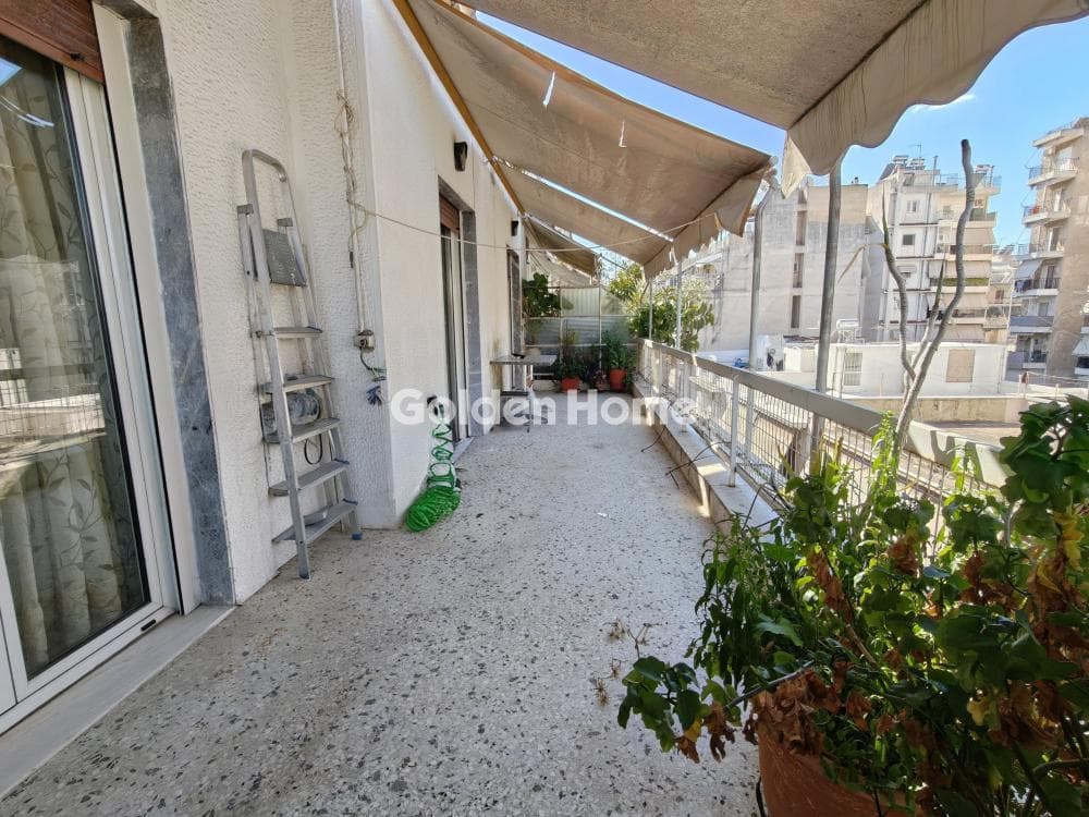 Apartment in Osios Loukas, Patisia — Photo 1 of 12