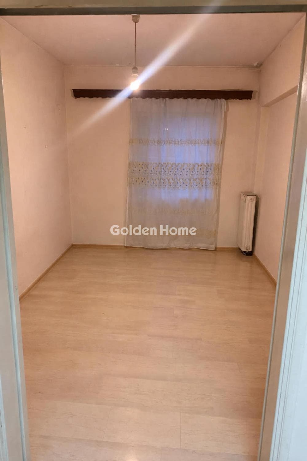 Apartment in Chatzikiriakeio, Piraeus — Photo 1 of 7