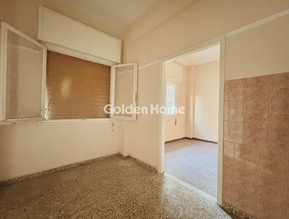 Apartment in Agia Sofia, Piraeus — Photo 2 of 7