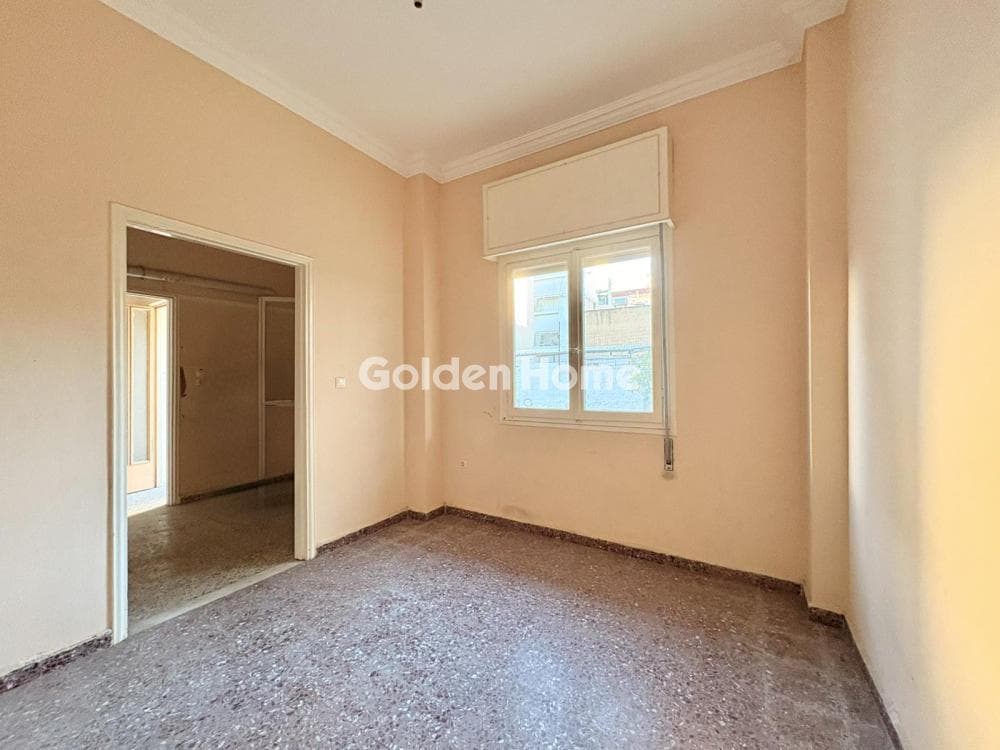 Apartment in Agia Sofia, Piraeus — Photo 3 of 7