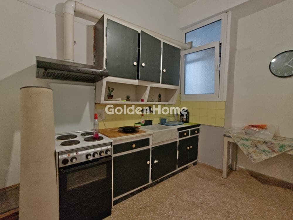 Apartment in Center, Dafni — Photo 9 of 12