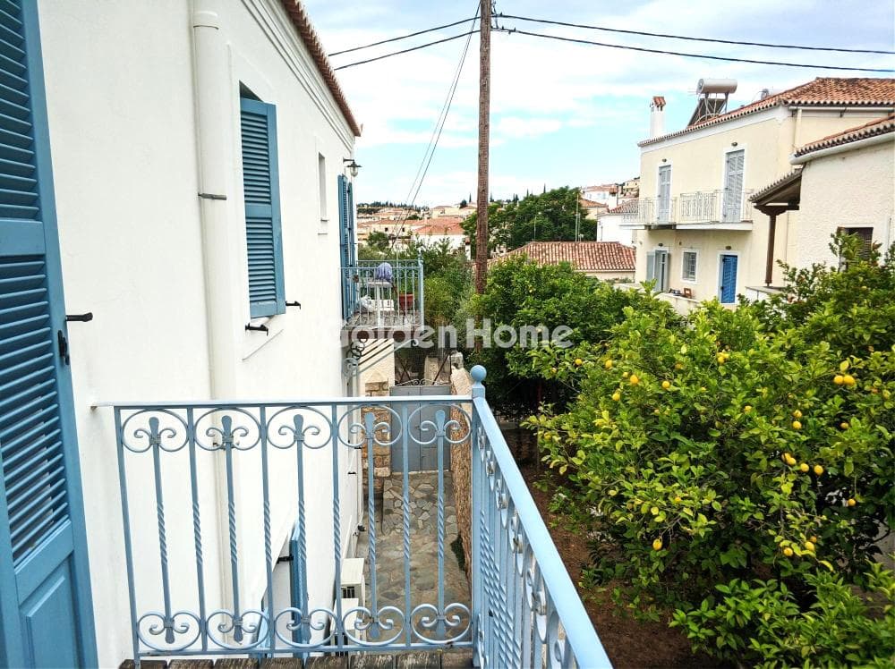 House in Kouzounos, Spetses — Photo 13 of 15