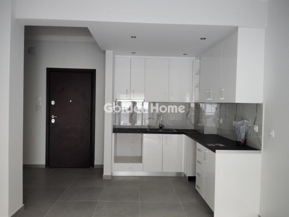 Apartment in Kaminia, Piraeus — Photo 1 of 11