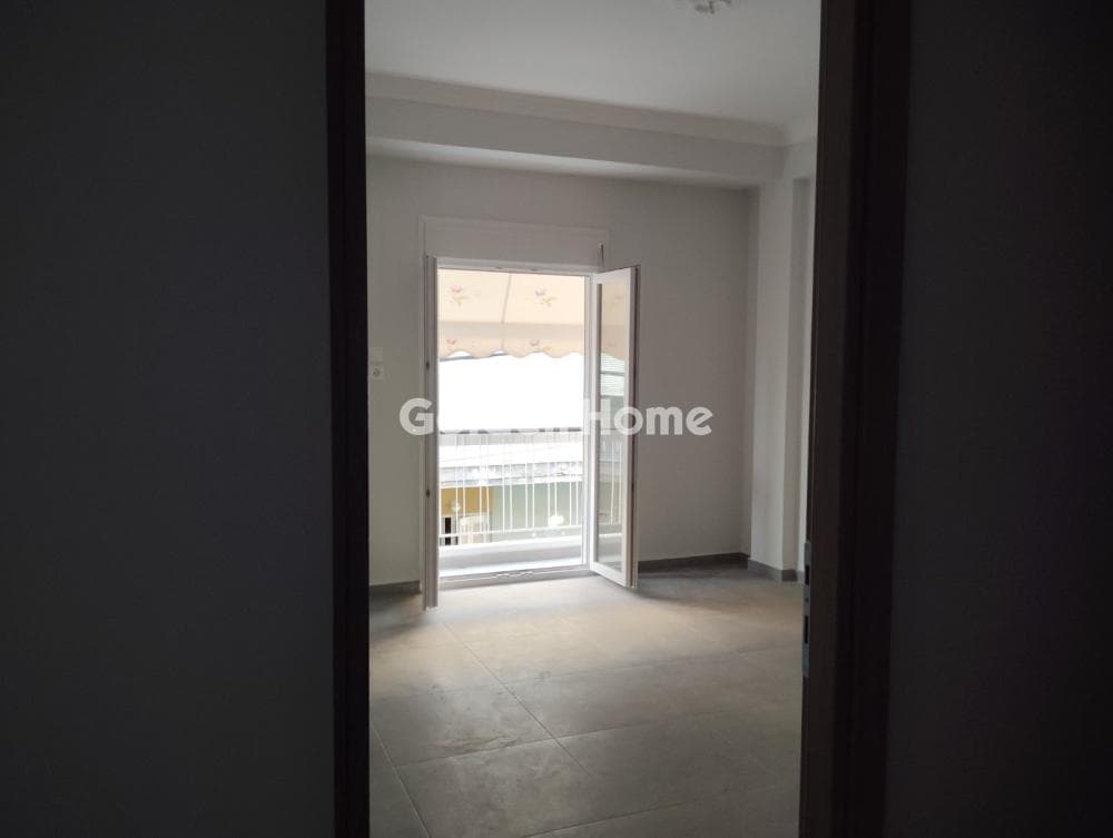 Apartment in Kaminia, Piraeus — Photo 3 of 11