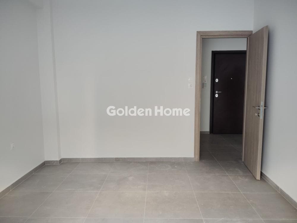 Apartment in Kaminia, Piraeus — Photo 4 of 11