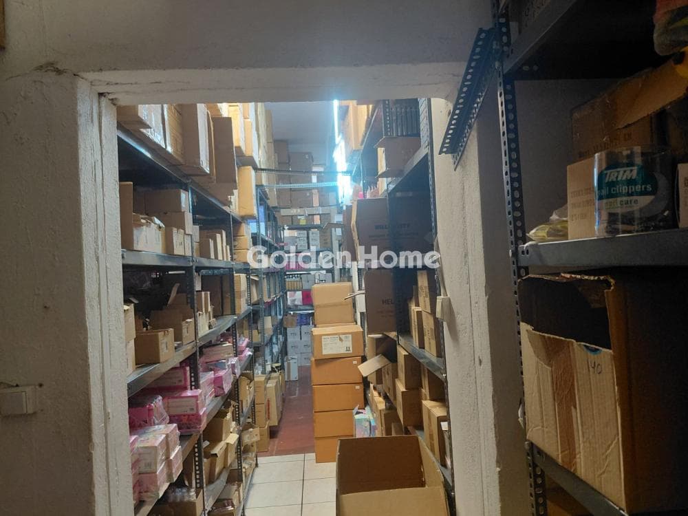 Retail Store in Zoodochos Pigi, Lykovrisi — Photo 13 of 17