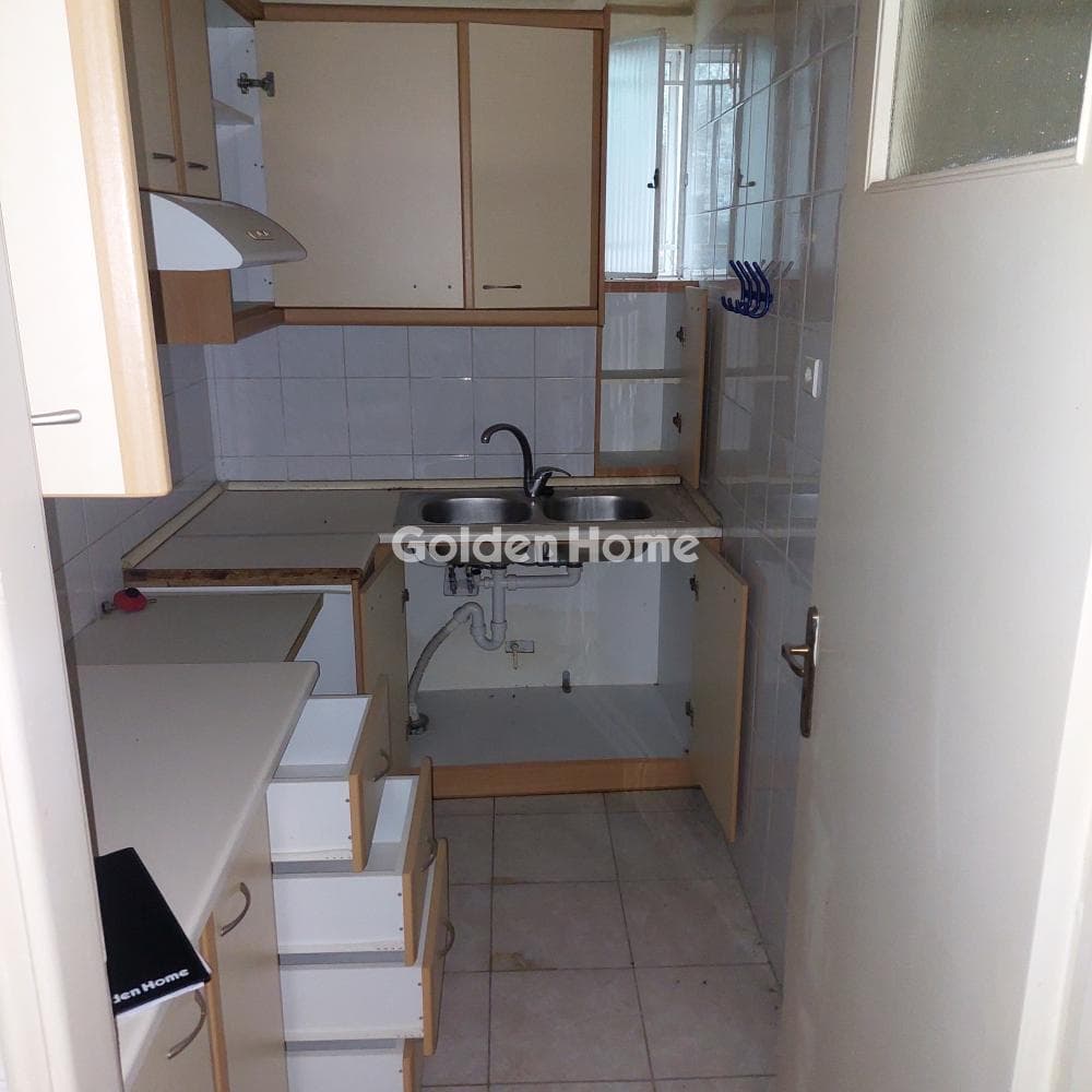Apartment in Osios Loukas, Patisia — Photo 3 of 8