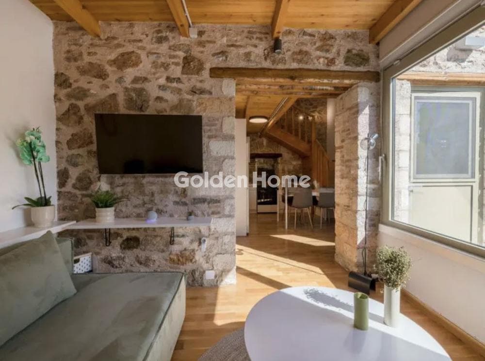 Apartment in Kerameikos, Gazi - Metaxourgio - Votanikos — Photo 1 of 10