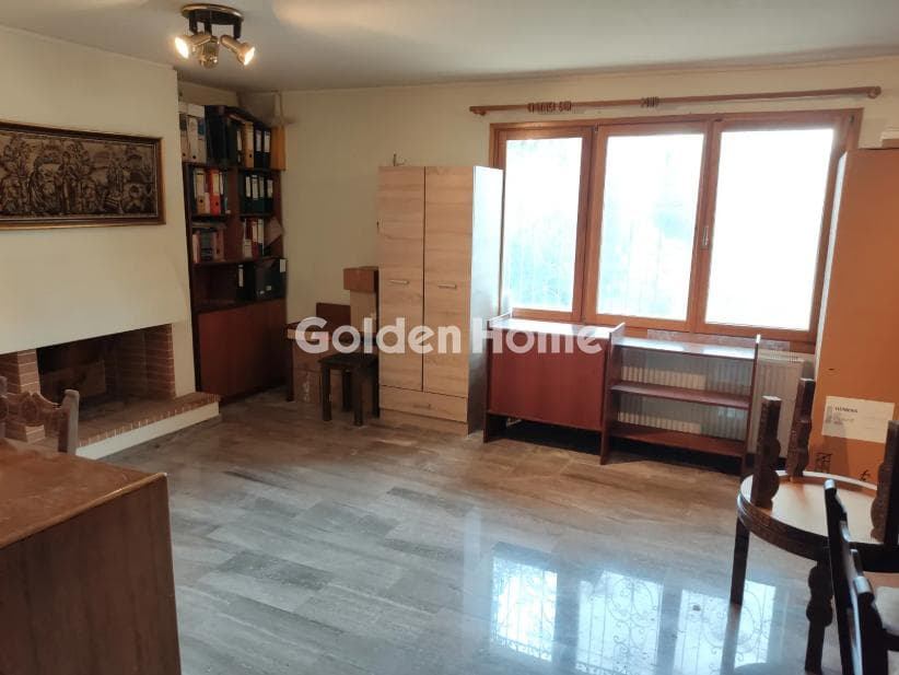 Apartment in Pigadakia, Voula — Photo 2 of 11