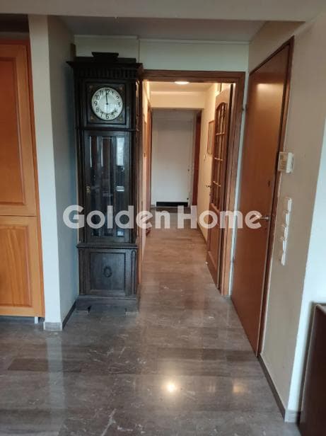Apartment in Pigadakia, Voula — Photo 1 of 11