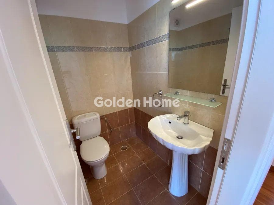 Apartment in Center, Vouliagmeni — Photo 8 of 11