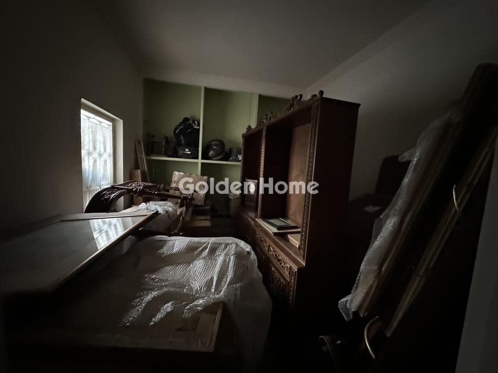 Apartment in Center, Petroupoli — Photo 4 of 4