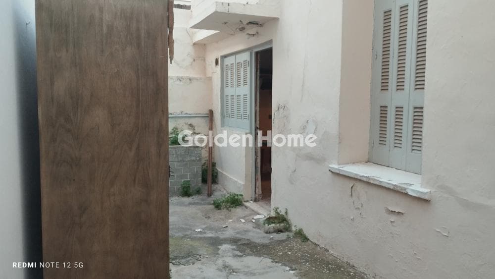 Οικόπεδο στην Κέντρο, Νίκαια — Φωτογραφία 1 από 3