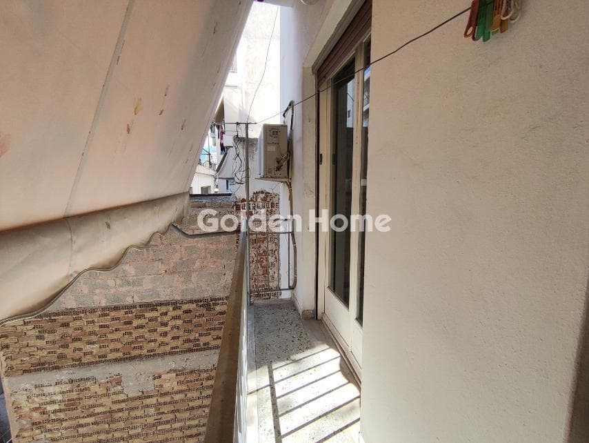 Apartment in Center, Dafni — Photo 14 of 17