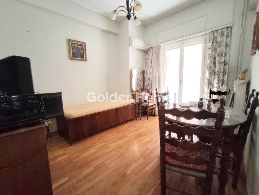 Apartment in Center, Dafni — Photo 12 of 17