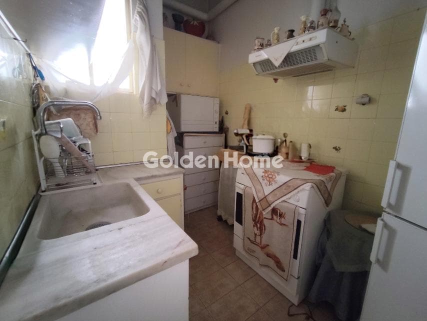 Apartment in Center, Dafni — Photo 5 of 17