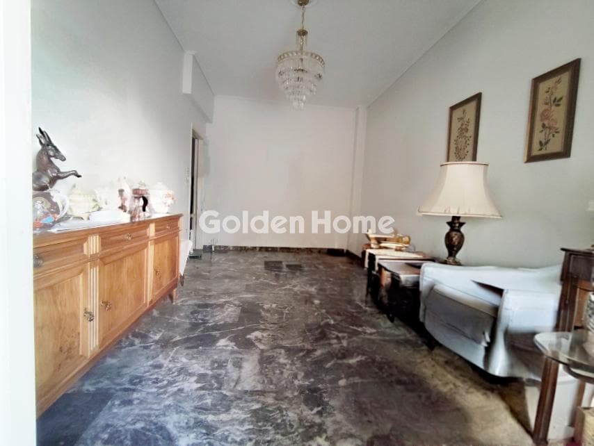 Apartment in Center, Dafni — Photo 2 of 17