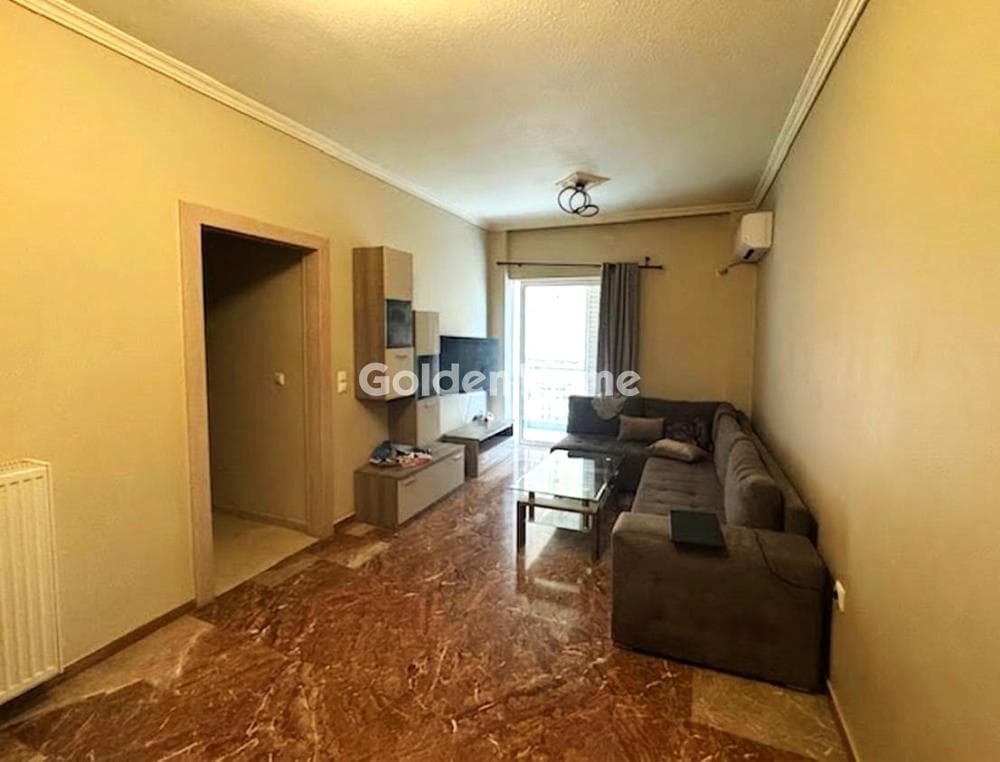 Apartment in Analipsi, Agioi Anargiroi — Photo 1 of 12