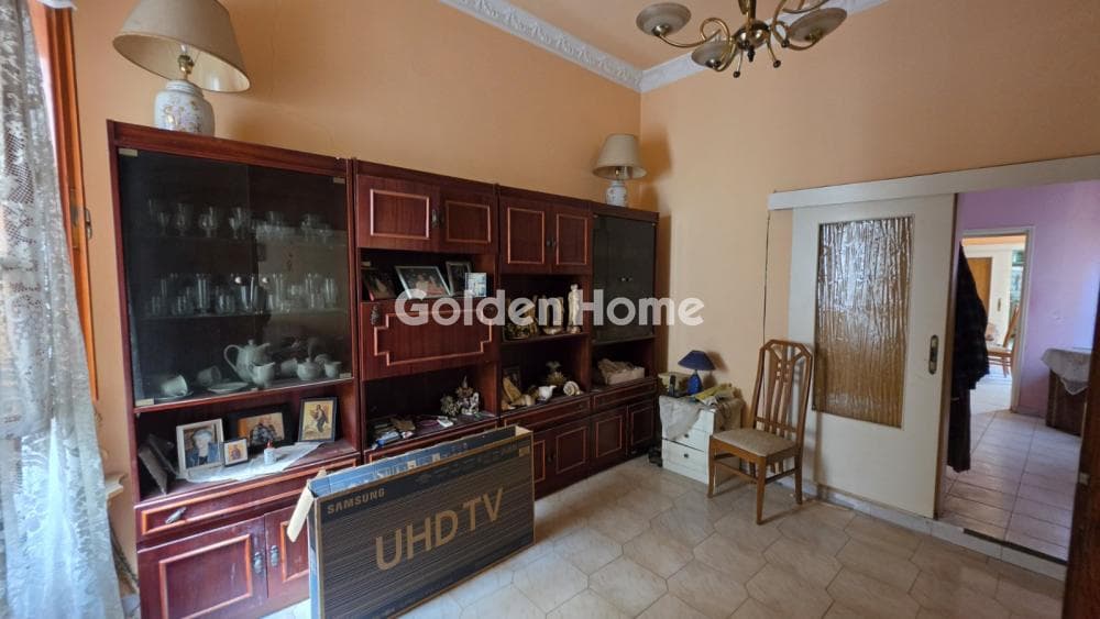 House in Pigada, Piraeus — Photo 2 of 23