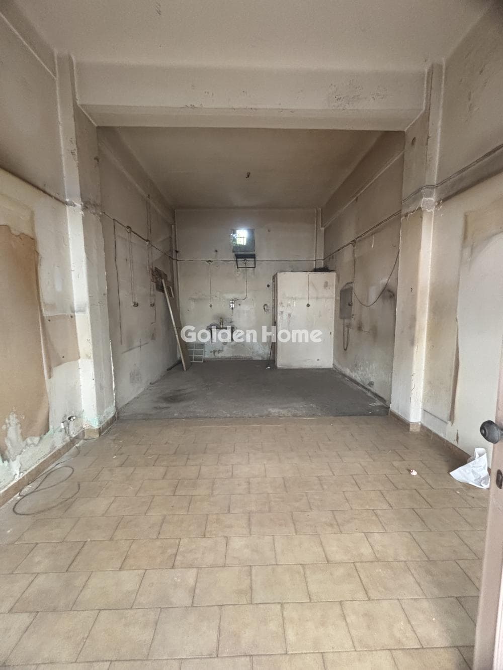 Κατάστημα στην Μεταμόρφωση Βύρωνα, Βύρωνας — Φωτογραφία 1 από 4