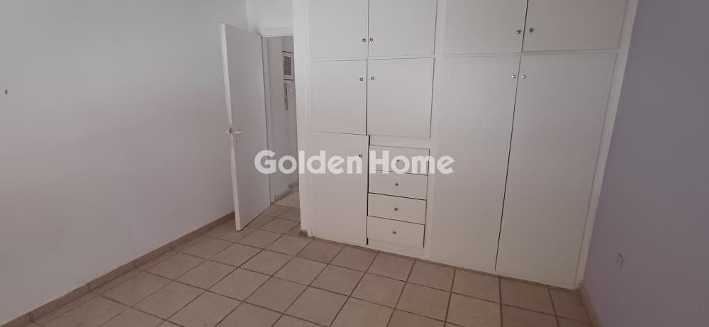 Apartment in Center, Agios Dimitrios — Photo 9 of 14