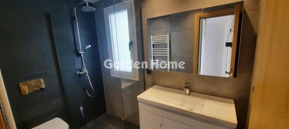 Apartment in Center, Neos Kosmos — Photo 8 of 17