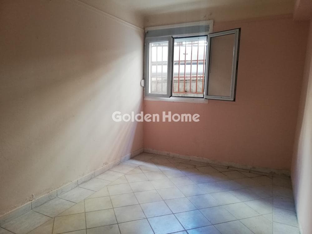 Apartment in Osios Loukas, Patisia — Photo 2 of 15