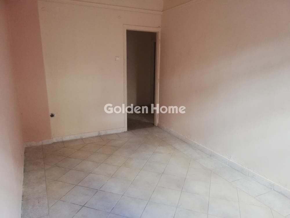 Apartment in Osios Loukas, Patisia — Photo 3 of 15