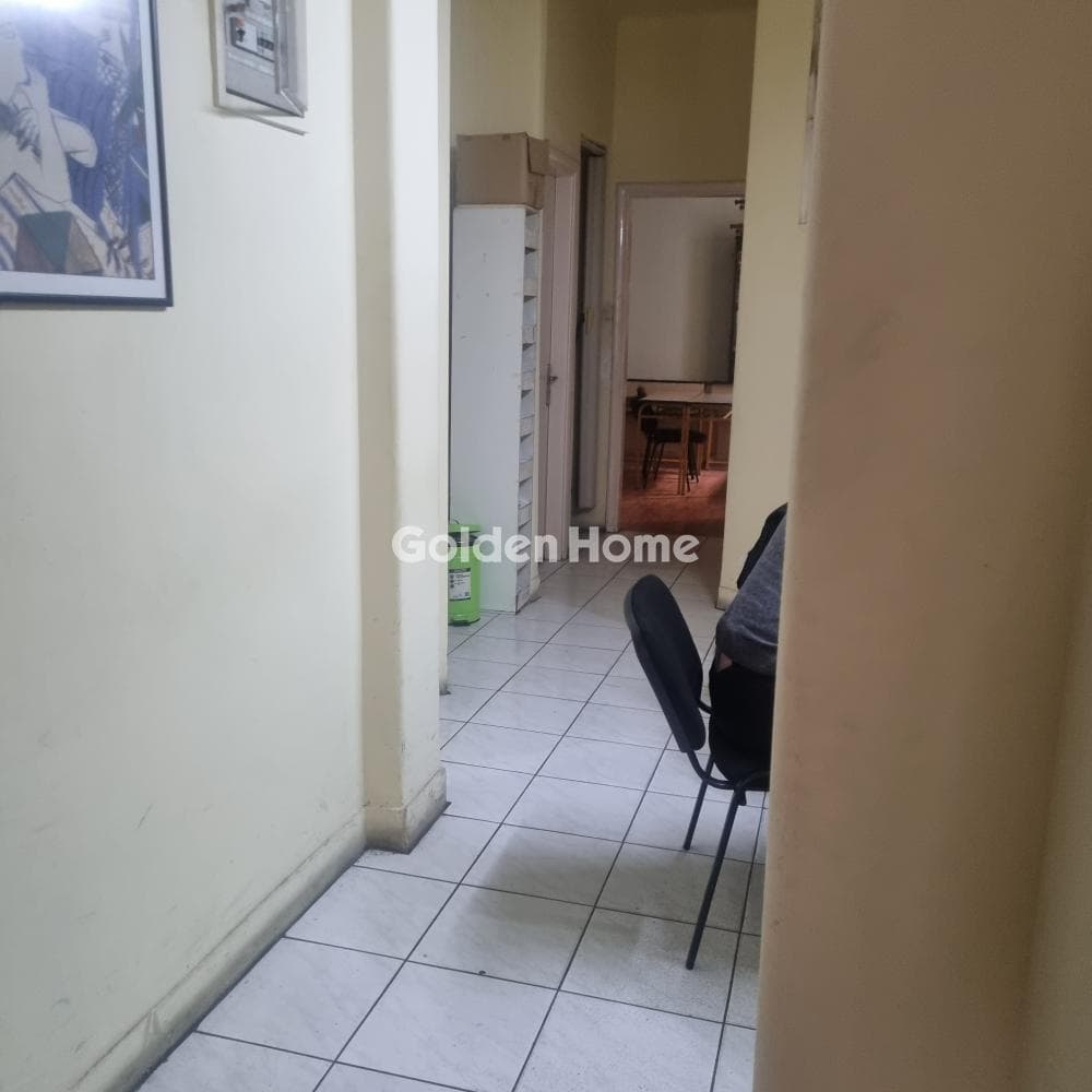 Office in Plateia Vathis, Kentro — Photo 6 of 12
