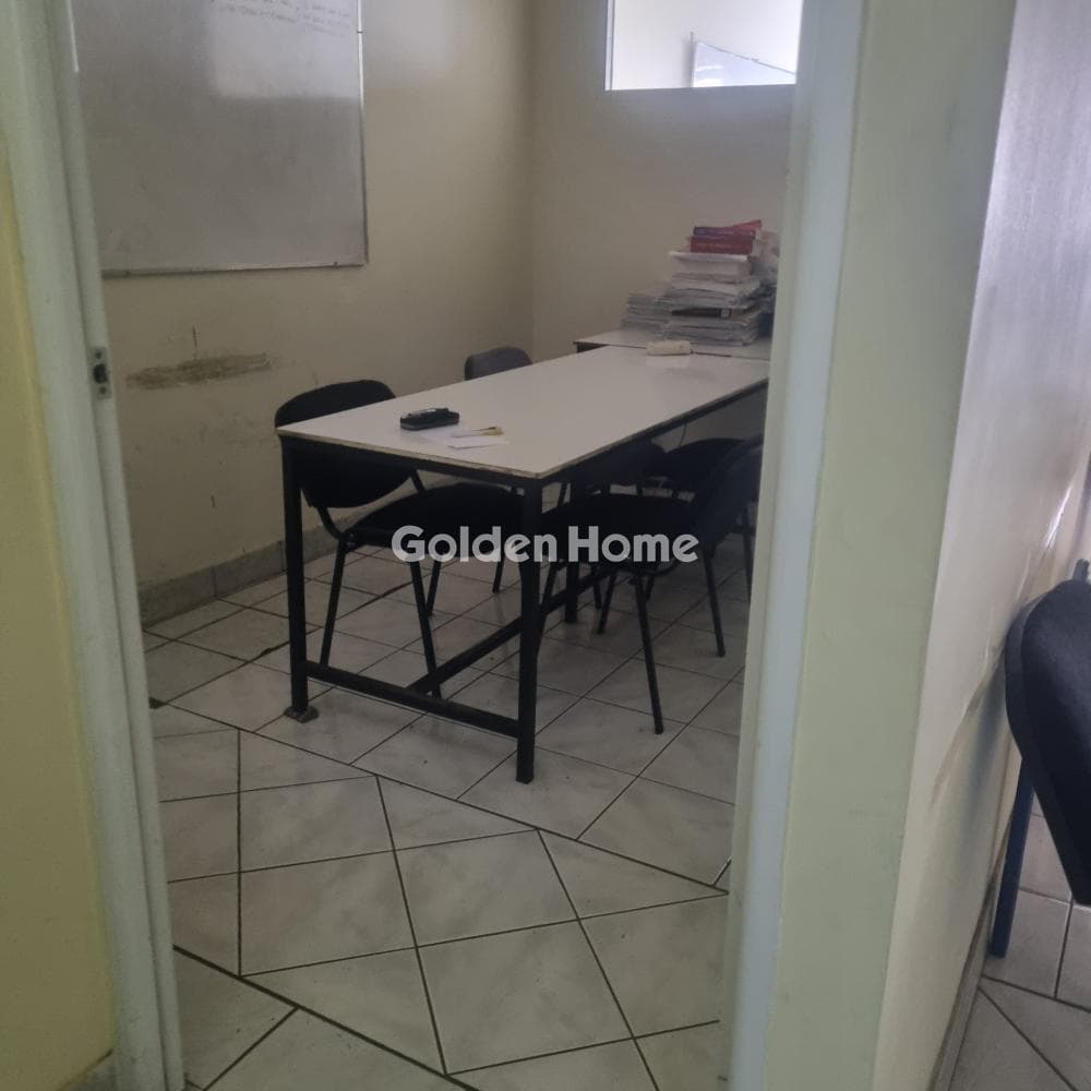 Office in Plateia Vathis, Kentro — Photo 7 of 12