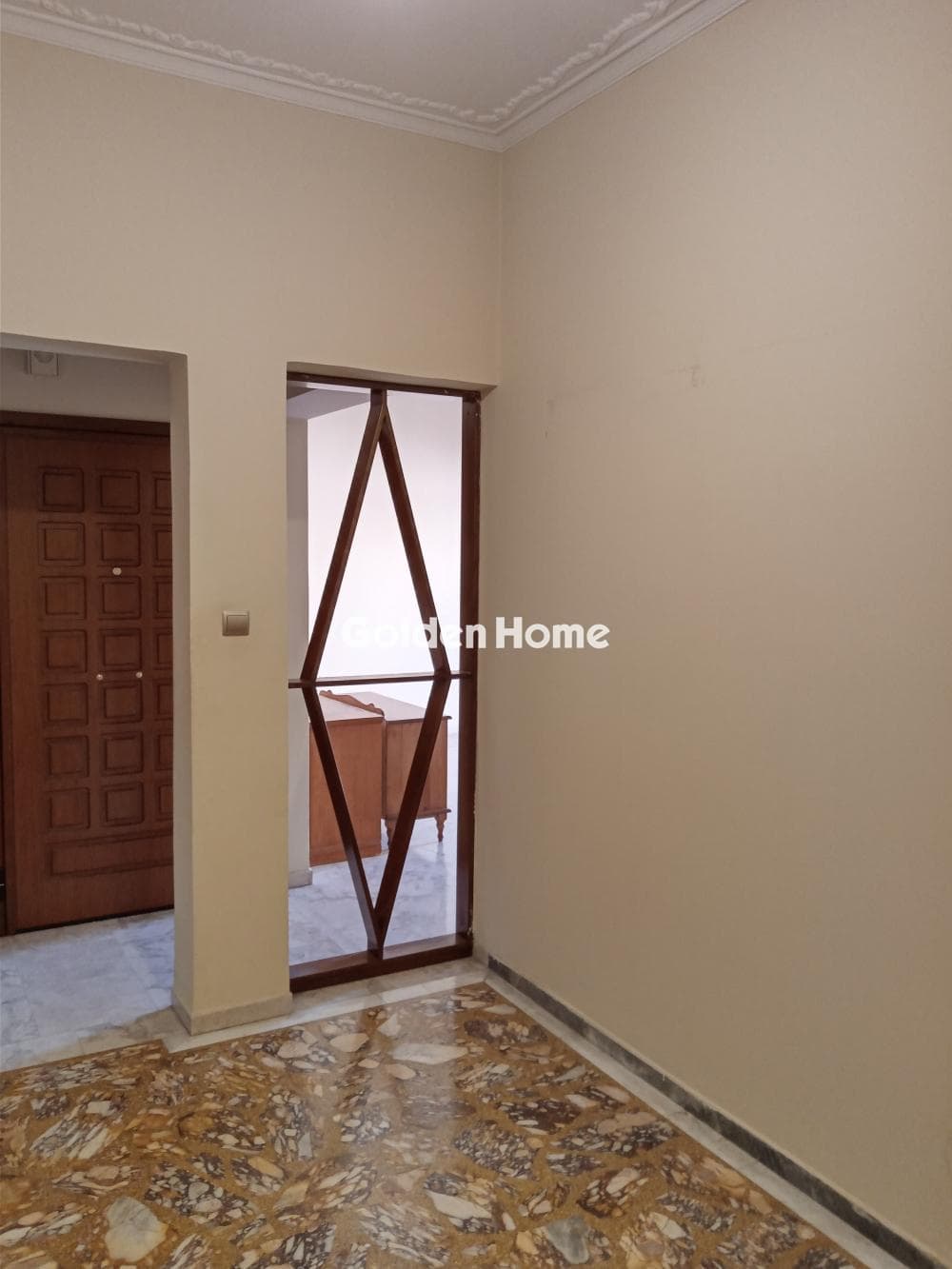 Apartment in Center, Ilion — Photo 3 of 4