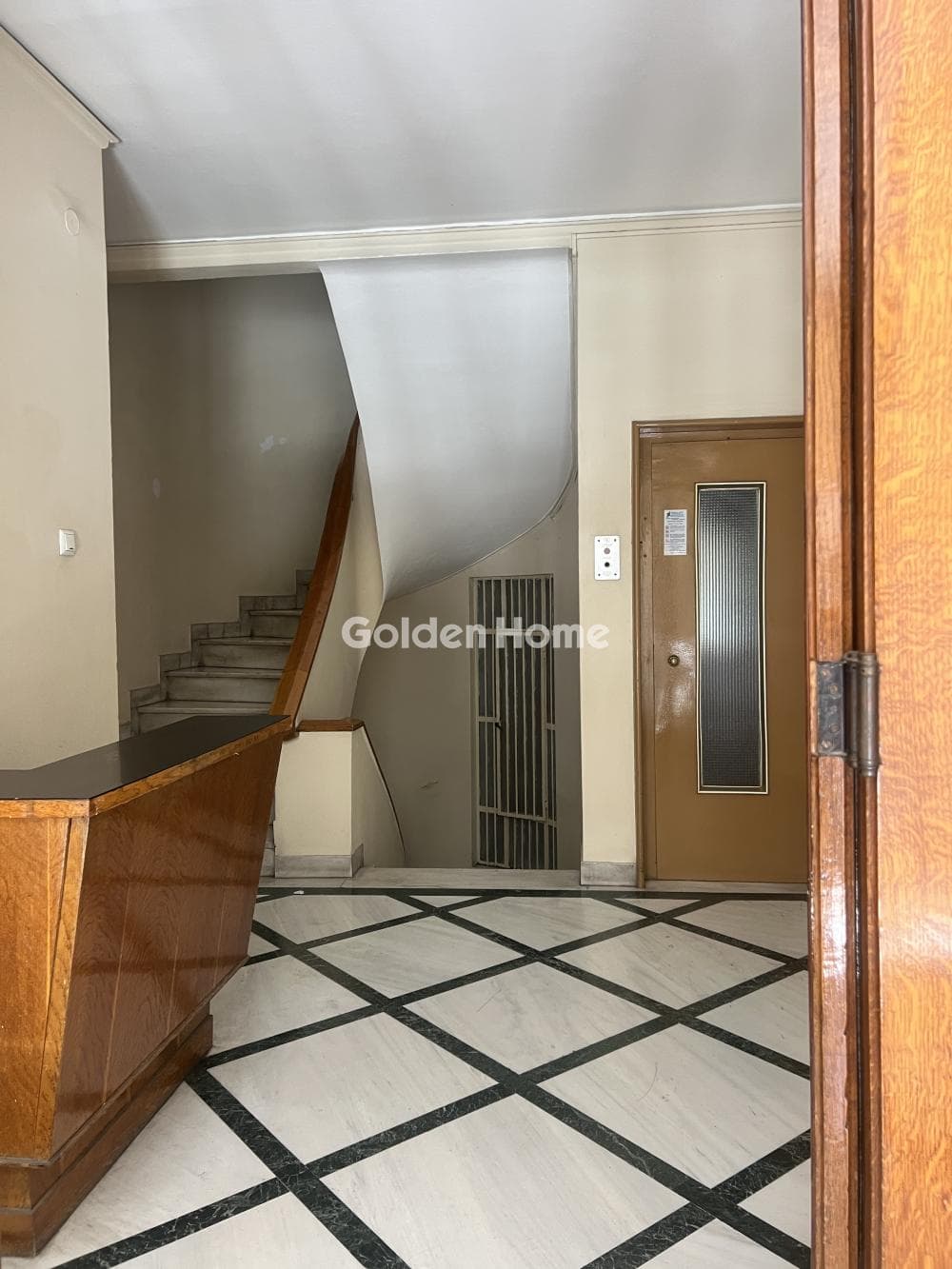 Apartment in Pedion Areos, Exarchia - Neapoli — Photo 2 of 28