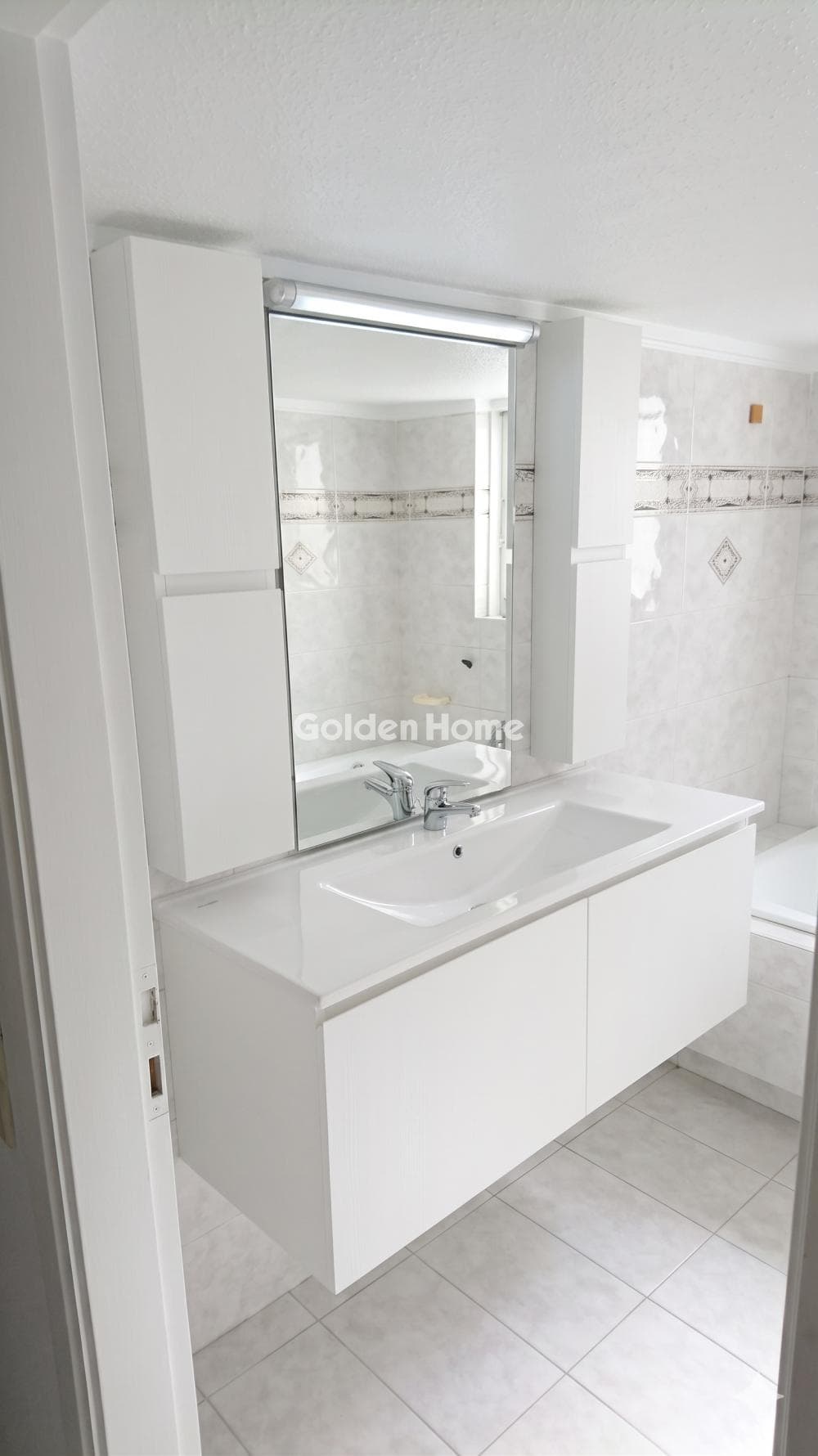 Apartment in Evryali, Voula — Photo 22 of 24