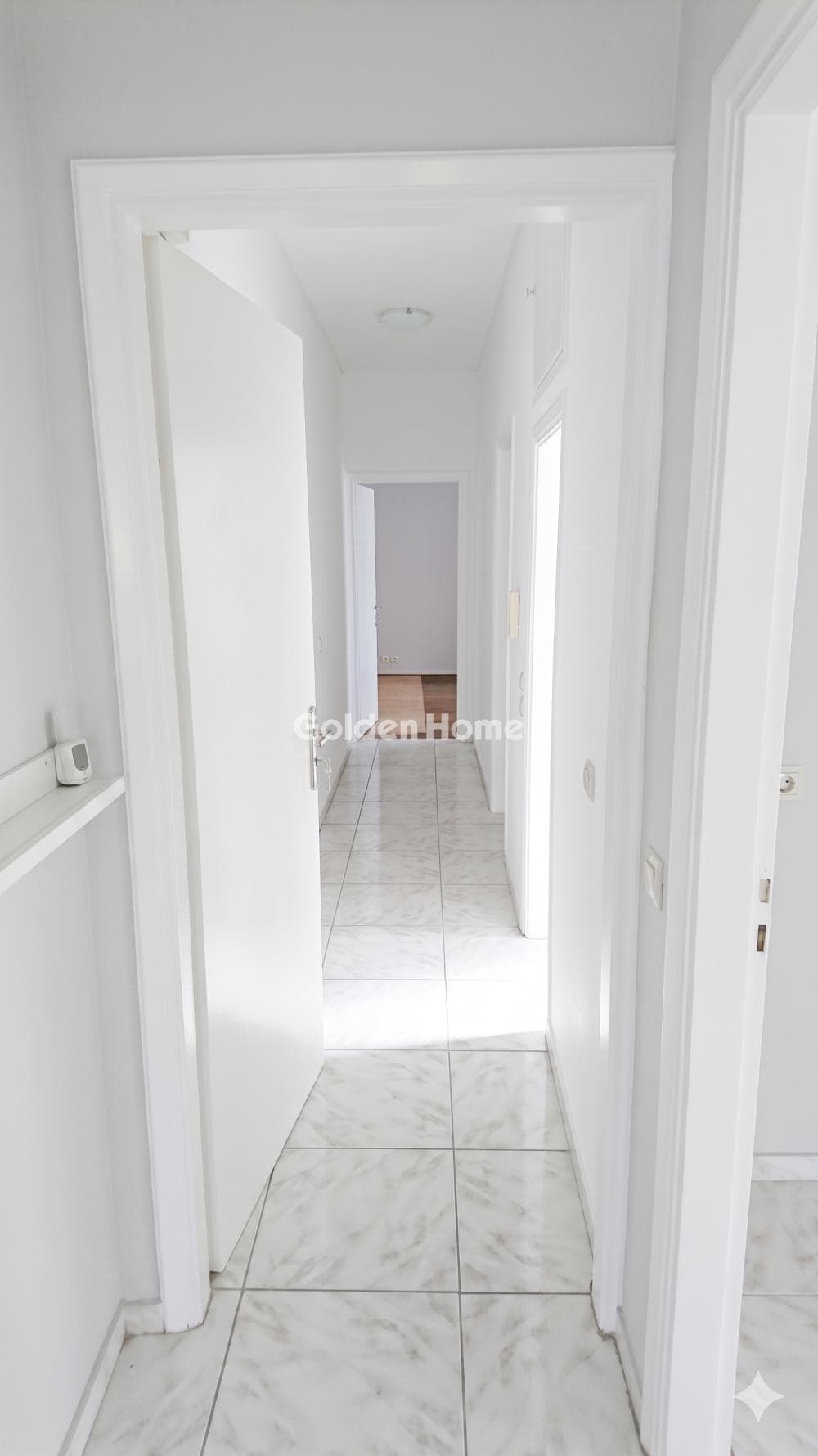 Apartment in Evryali, Voula — Photo 18 of 24