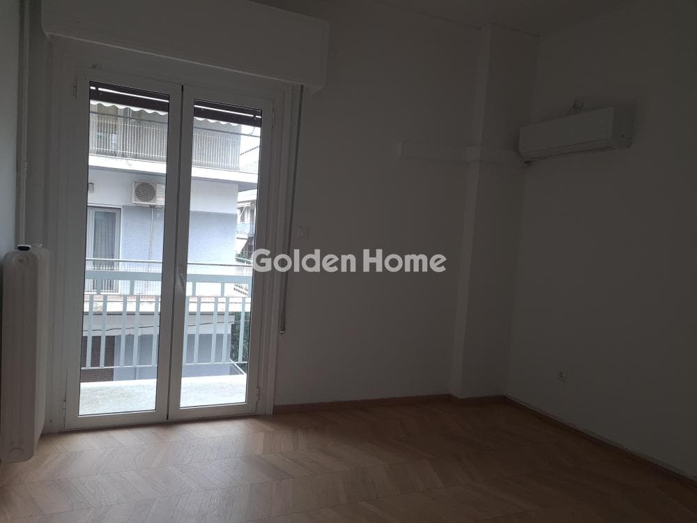 Apartment in Fokionos Negri, Kipseli — Photo 12 of 15