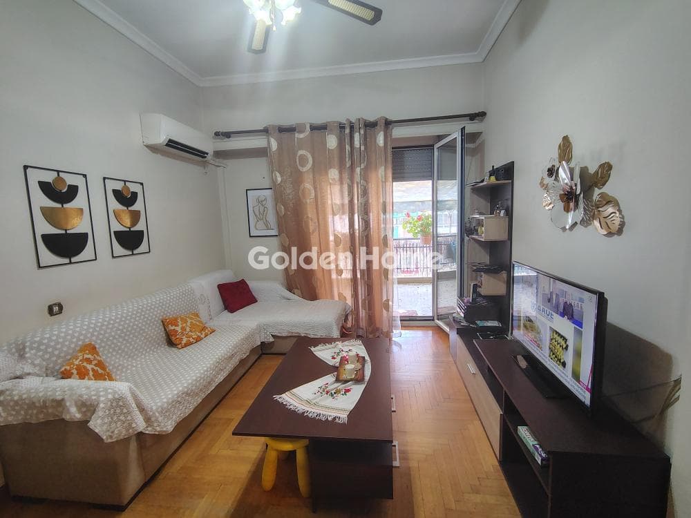 Apartment in Agios Panteleimonas, Patision - Acharnon — Photo 1 of 15