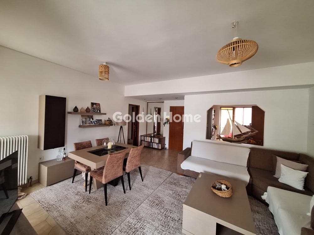 Apartment in Agia Triada, Chaidari — Photo 2 of 13
