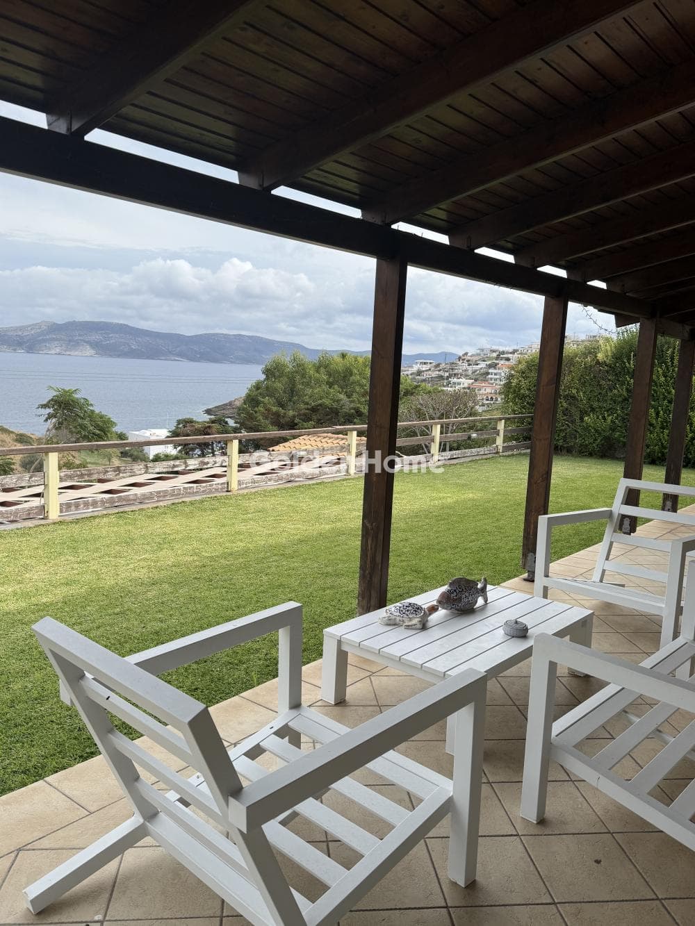 House in Mikrolimano, Lavrio — Photo 1 of 24
